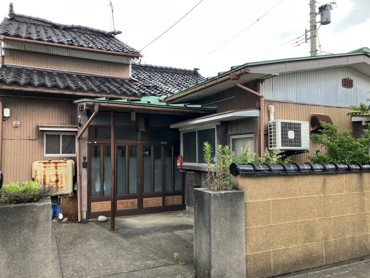 富山市向新庄町一丁目322-6