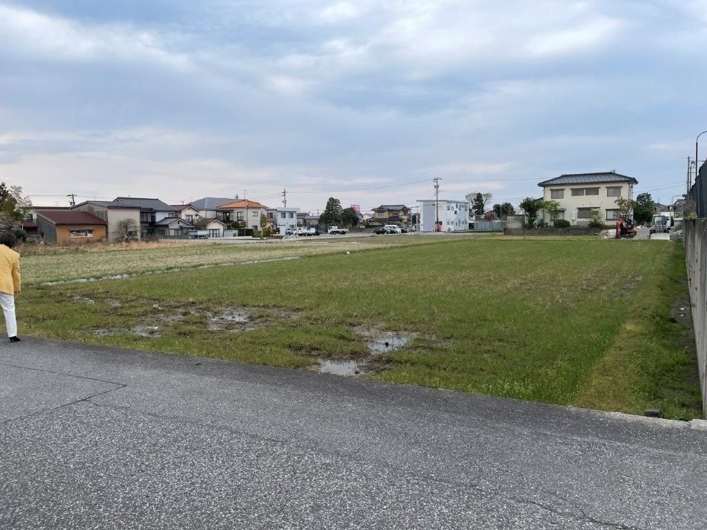 富山県魚津市吉島221番